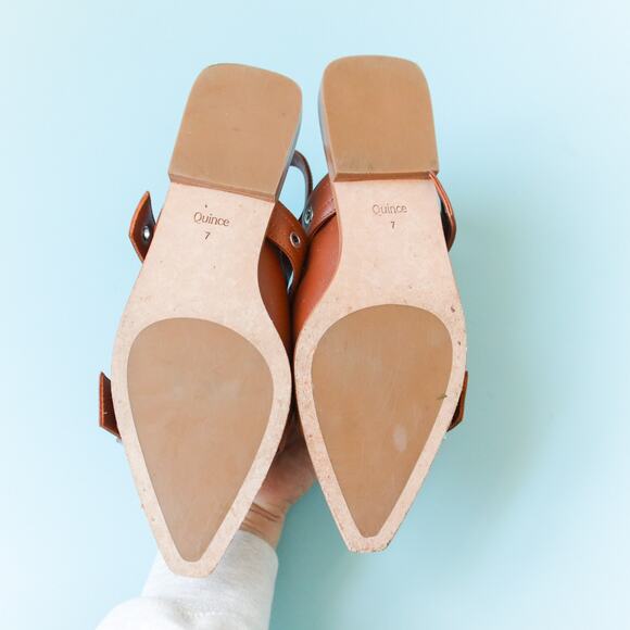 LIKE NEW Quince Brown Italian Leather Bold Buckle Slingback Flat Womens Size 7 - Picture 4 of 7